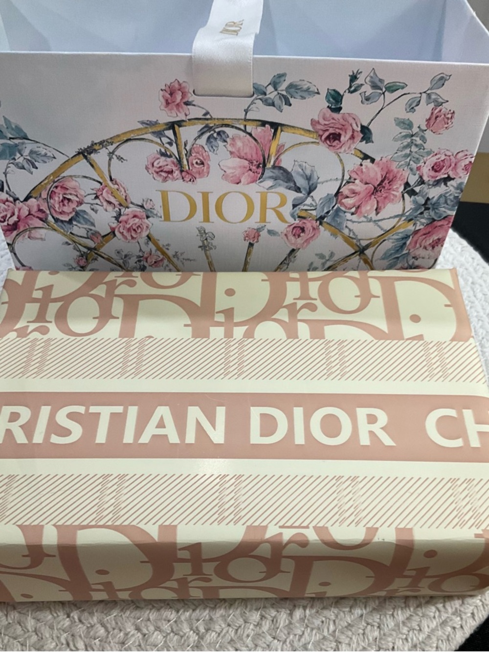 Dior Beauty Mirror, j’adore EDP, Makeup Pouch, Bracelet & more | Gift READY❣️❣️ - Picture 13 of 15